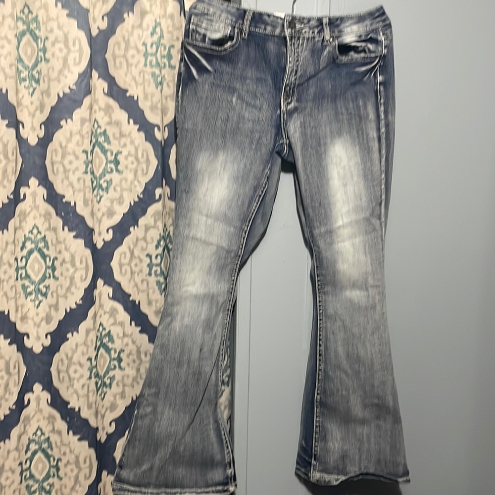 Love leech flare blue jeans